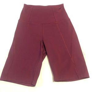 Girlfriend collective bike shorts burgundy XXS